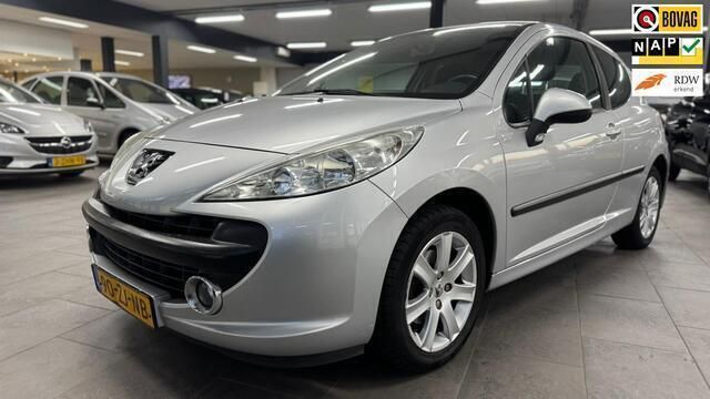 Grijs Gebruikt 2008 Peugeot 207 Hatchback | € 1.795 (Eerlijke prijs) - Afbeelding 1/4