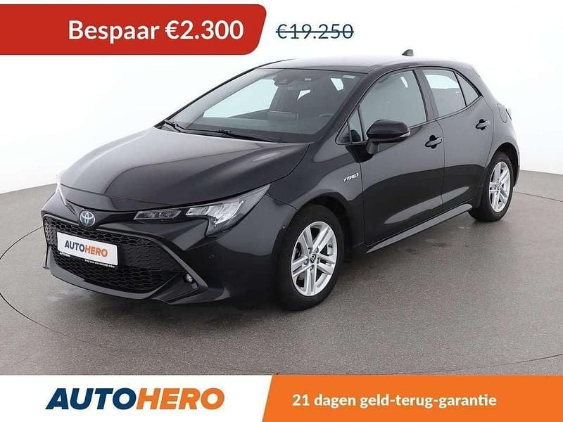 Zwart Gebruikt 2020 Toyota Corolla Active Hatchback | € 17.149 (Goede deal) - Afbeelding 1/3