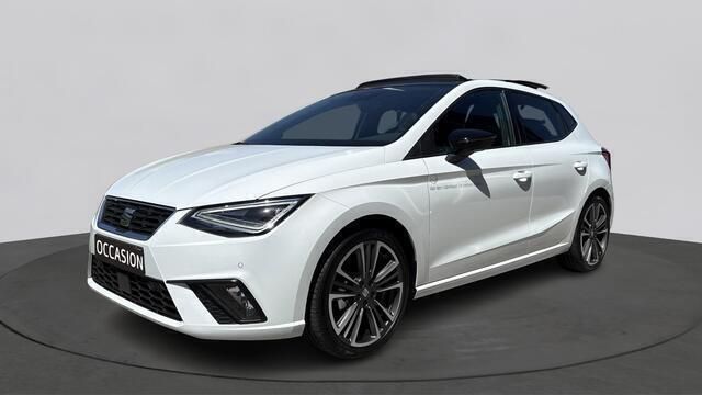 Wit Gebruikt 2025 Seat Ibiza FR Hatchback | € 29.950 - Afbeelding 1/3