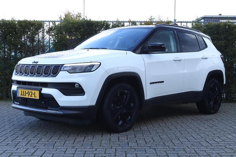Wit Gebruikt 2022 Jeep Compass SUV | € 26.395 - Afbeelding 1/4