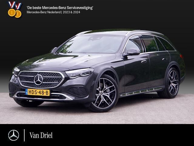 Grijs Gebruikt 2025 Mercedes E450 Stationwagen | € 109.500 - Afbeelding 1/4