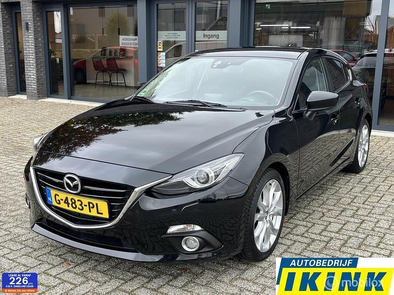 Zwart Gebruikt 2015 Mazda 3 Hatchback | € 13.950 (Iets duurder) - Afbeelding 1/4