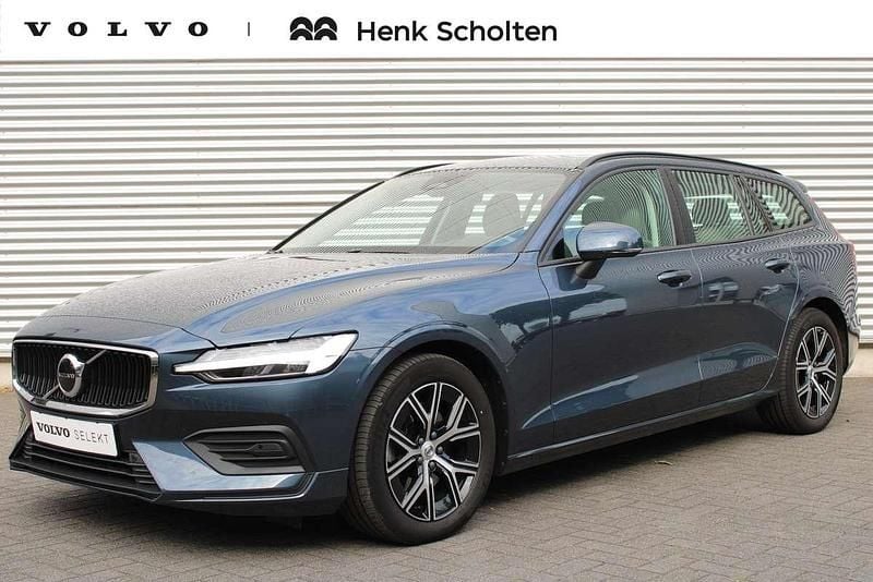Blauw Gebruikt 2023 Volvo V60 Stationwagen | € 34.950 (Super prijs) - Afbeelding 1/4
