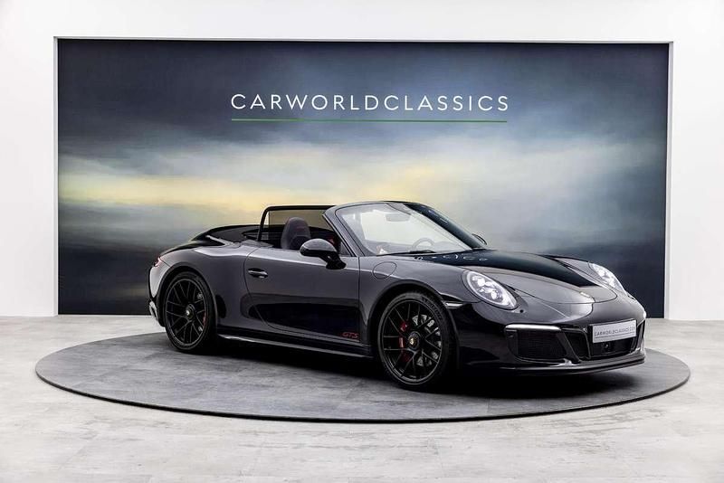 Zwart Gebruikt 2017 Porsche 911 Carrera 4 GTS Cabriolet | € 137.991 (Duur) - Afbeelding 1/4