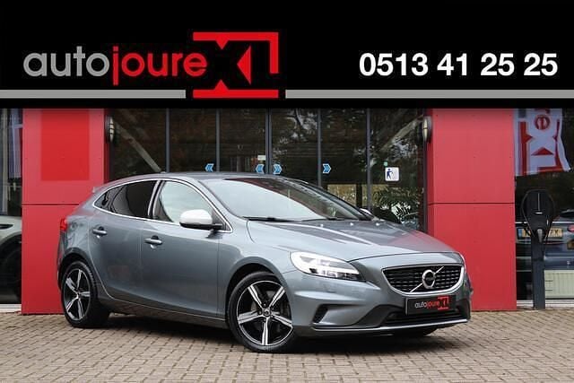 Grijs Gebruikt 2017 Volvo V40 R-Design Hatchback | € 11.999 (Goede deal) - Afbeelding 1/4