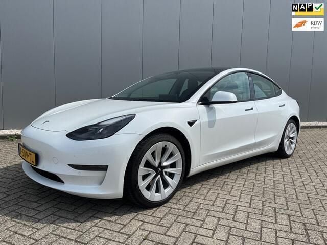 Wit Gebruikt 2021 Tesla Model 3 Long Range Sedan | € 22.900 (Eerlijke prijs) - Afbeelding 1/4