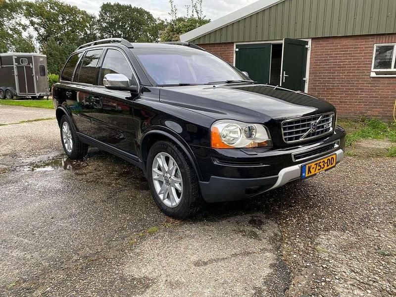 Zwart Gebruikt 2006 Volvo XC90 Executive SUV | € 11.950 (Goede deal) - Afbeelding 1/4
