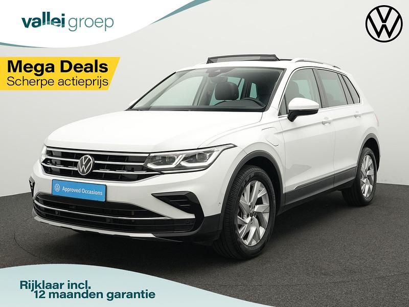 Wit Gebruikt 2023 VW Tiguan Elegance SUV | € 35.900 (Goede deal) - Afbeelding 1/4