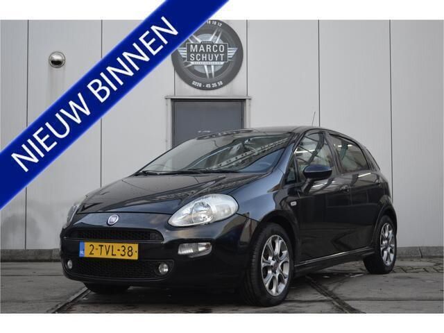 Zwart, metallic lak Gebruikt 2014 Fiat Punto Evo Lounge Hatchback | € 3.250 (Goede deal) - Afbeelding 1/4