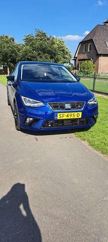 Blauw Gebruikt 2018 Seat Ibiza FR Hatchback | € 16.500 (Goede deal) - Afbeelding 1/4