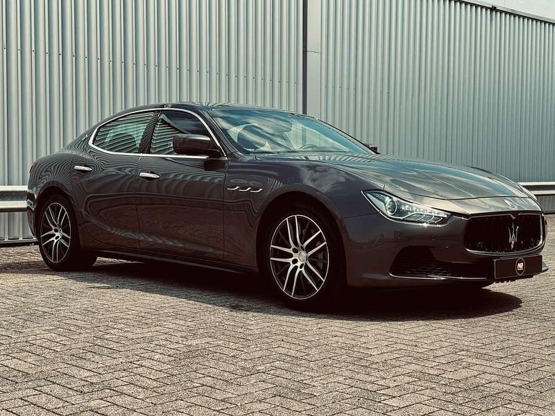 Occasion Maserati Ghibli 330 PK (242 kW) 2016 Grijs Sedan