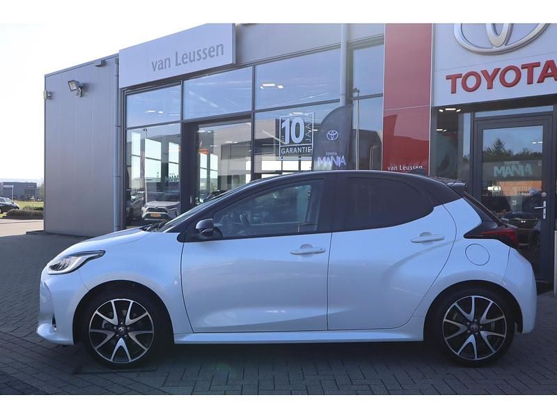 Occasion Toyota Yaris Executive 116 PK (85 kW) 2021 Wit Hatchback