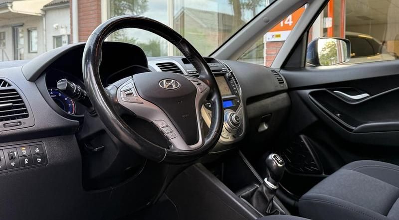 Occasion Hyundai ix20 Premium 124 PK (91 kW) 2017 Blauw Hatchback