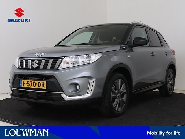 Grijs metallic Gebruikt 2020 Suzuki Vitara SUV | € 20.950 (Eerlijke prijs) - Afbeelding 1/4