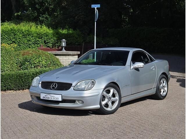 Grijs Gebruikt 2001 Mercedes SLK200 Cabriolet | € 5.950 (Goede deal) - Afbeelding 1/4
