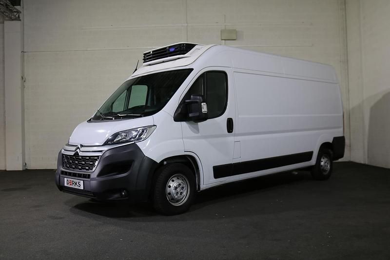 Wit Gebruikt 2023 Citroën Jumper MPV | € 30.950 - Afbeelding 1/4