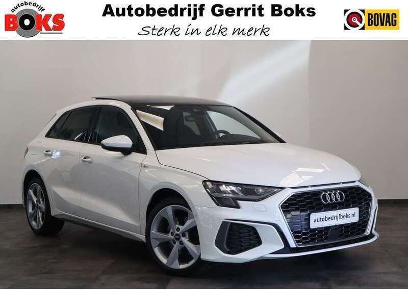 Wit Gebruikt 2022 Audi A3 Sportback e-tron S-Line Sedan | € 30.950 (Eerlijke prijs) - Afbeelding 1/3