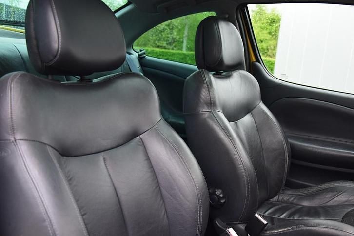 Occasion Renault Mégane II Privilege 139 PK (102 kW) 2002 Coupé