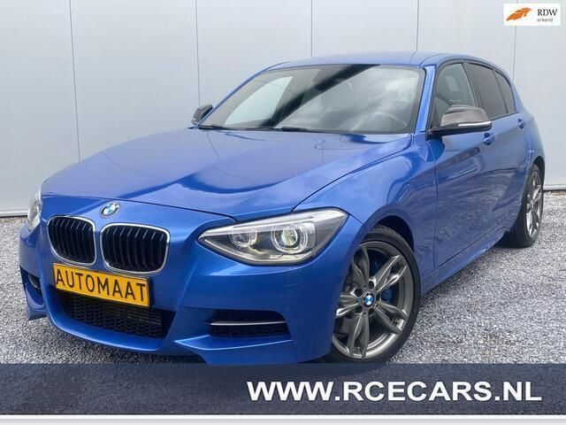 Blauw Gebruikt 2014 BMW M135 Executive Hatchback | € 21.950 (Super prijs) - Afbeelding 1/4