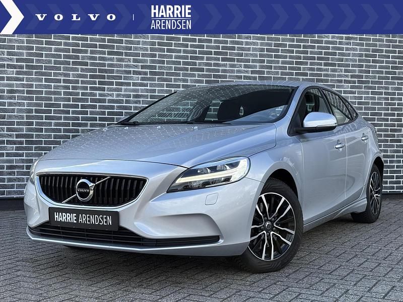 Grijs Gebruikt 2017 Volvo V40 Stationwagen | € 16.694 (Eerlijke prijs) - Afbeelding 1/4