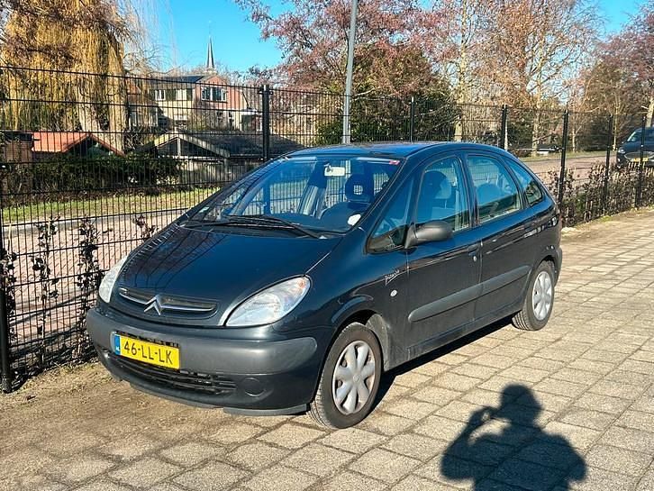 Occasion 2003 Citroën Xsara Picasso MPV | € 600 (Eerlijke prijs) - Afbeelding 1/4