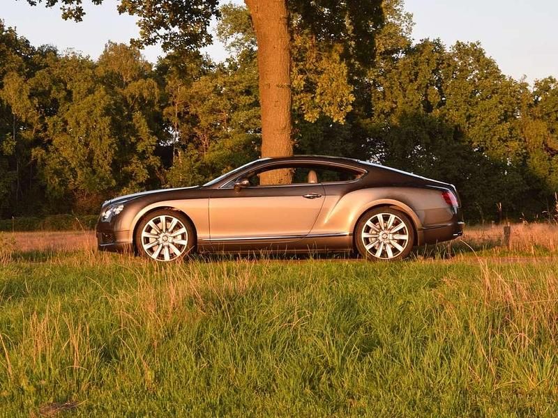 Grijs Gebruikt 2012 Bentley Continental GT Coupé | € 59.990 (Duur) - Afbeelding 1/4