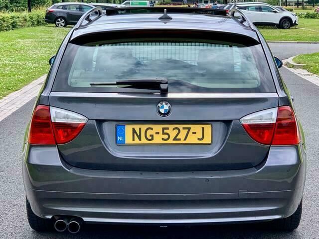 Occasion BMW 325 218 PK (160 kW) 2005 Grijs Stationwagen