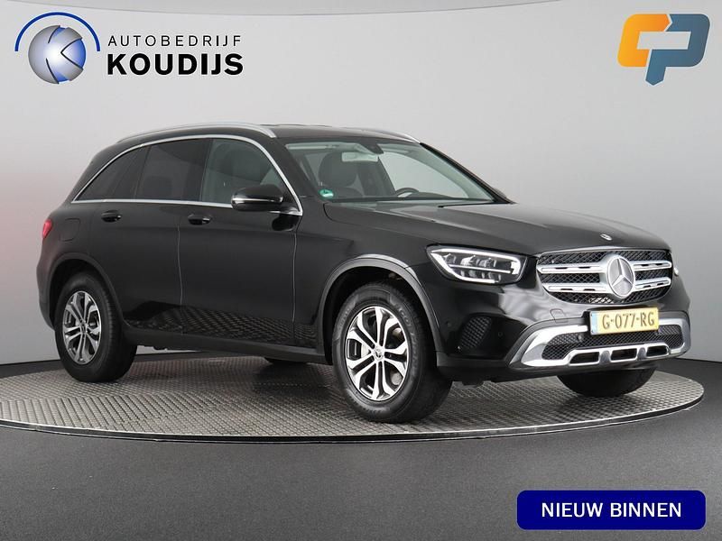 Zwart Occasion 2019 Mercedes GLC200 Business SUV | € 31.990 - Afbeelding 1/4