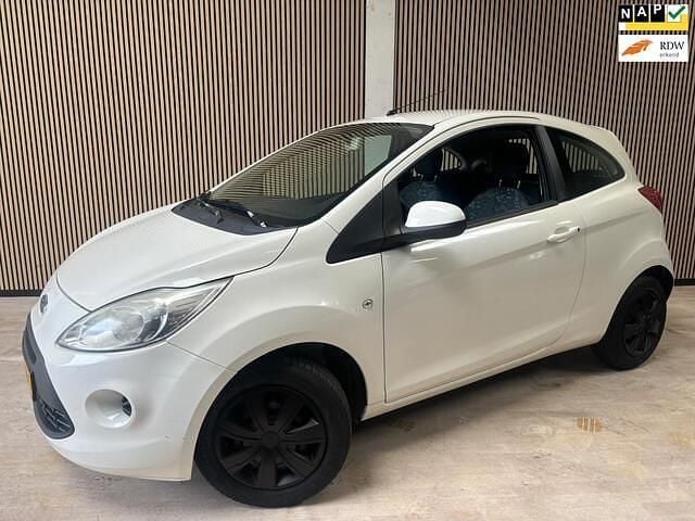 Wit Gebruikt 2010 Ford Ka Cool & Sound Edition Hatchback | € 1.750 (Goede deal) - Afbeelding 1/4