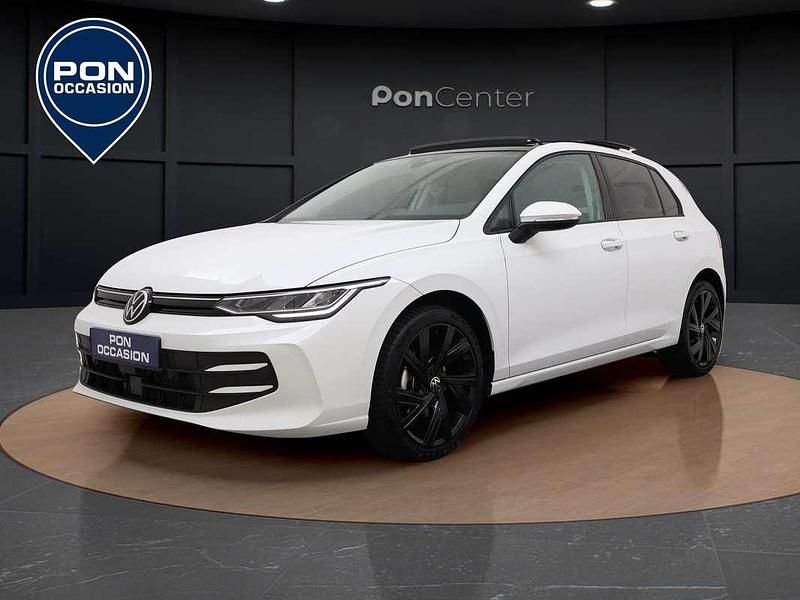 Wit Occasion 2024 VW Golf VIII Life Hatchback | € 29.950 (Super prijs) - Afbeelding 1/3