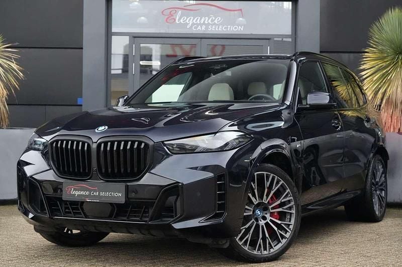 Blauw (metallic) Occasion 2025 BMW X5 M Sport SUV | € 96.950 (Super prijs) - Afbeelding 1/4
