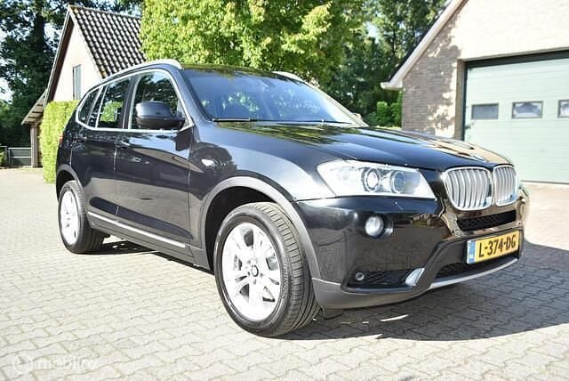 Zwart Gebruikt 2011 BMW X3 Comfort Edition SUV | € 14.990 (Eerlijke prijs) - Afbeelding 1/4