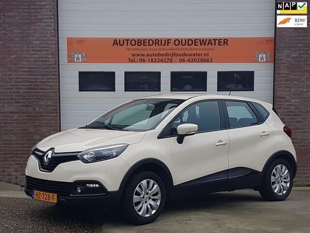 Wit Gebruikt 2013 Renault Captur Dynamique SUV | € 6.995 (Iets duurder) - Afbeelding 1/4