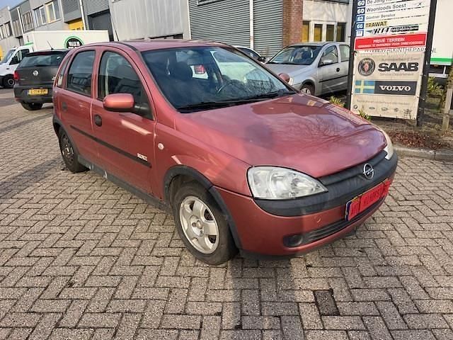 Occasion Opel Corsa Elegance 90 PK (66 kW) 2001 Rood Hatchback