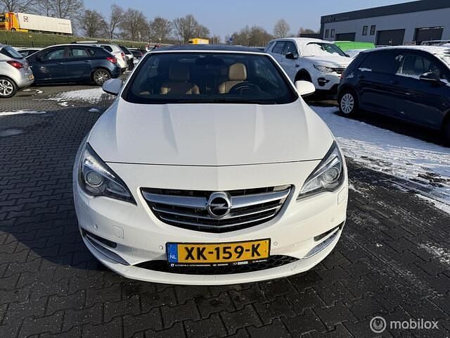 Occasion Opel Cascada 165 PK (121 kW) 2014 Wit Cabriolet