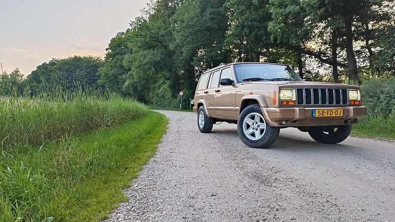 Occasion 2000 Jeep Cherokee Limited SUV | € 6.200 (Super prijs) - Afbeelding 1/4