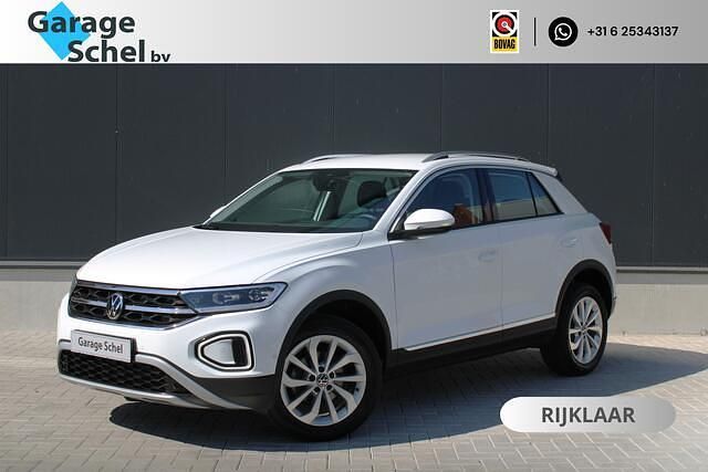 Wit Gebruikt 2023 VW T-Roc Style SUV | € 32.950 (Eerlijke prijs) - Afbeelding 1/4