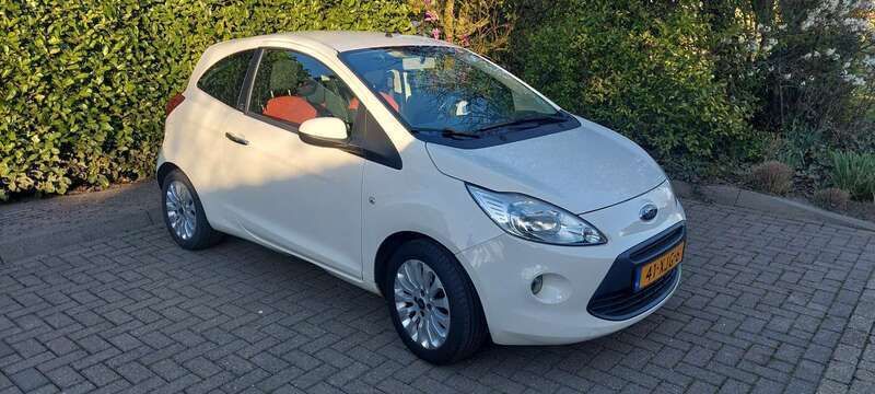 Wit Gebruikt 2012 Ford Ka Titanium X Hatchback | € 3.900 (Goede deal) - Afbeelding 1/4