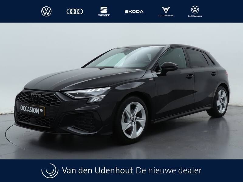 Zwart Gebruikt 2024 Audi A3 Hatchback | € 38.750 (Eerlijke prijs) - Afbeelding 1/4