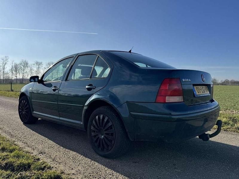 Occasion VW Bora Comfortline 105 PK (77 kW) 2003 Groen Sedan