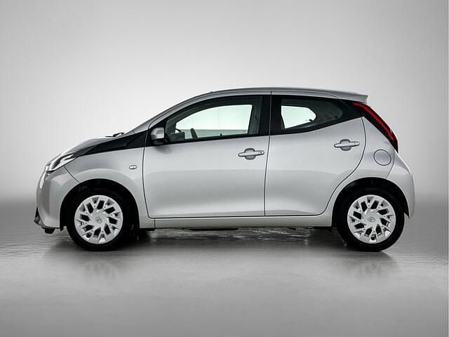 Occasion Toyota Aygo X-play 72 PK (52 kW) 2022 Grijs Hatchback