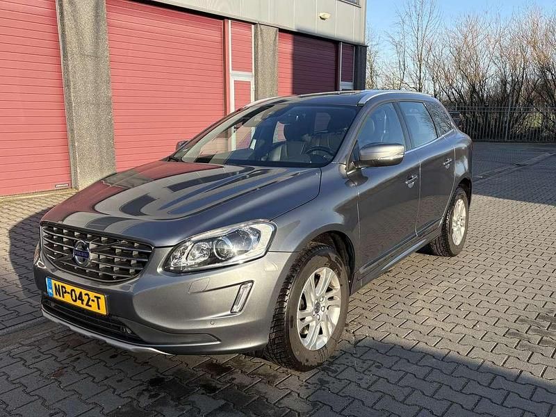 Zilver Occasion 2017 Volvo XC60 SUV | € 23.950 (Super prijs) - Afbeelding 1/4