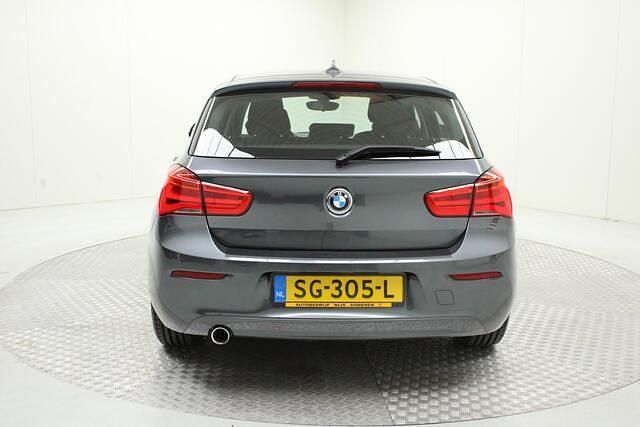 Occasion BMW 118 Executive 136 PK (100 kW) 2018 Grijs Hatchback