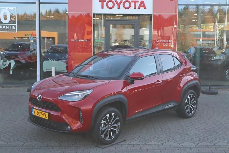 Occasion Toyota Yaris Cross 116 PK (85 kW) 2024 Rood SUV