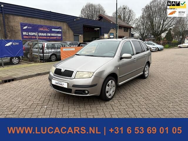 Beige Gebruikt 2006 Skoda Fabia Stationwagen | € 1.095 (Eerlijke prijs) - Afbeelding 1/4