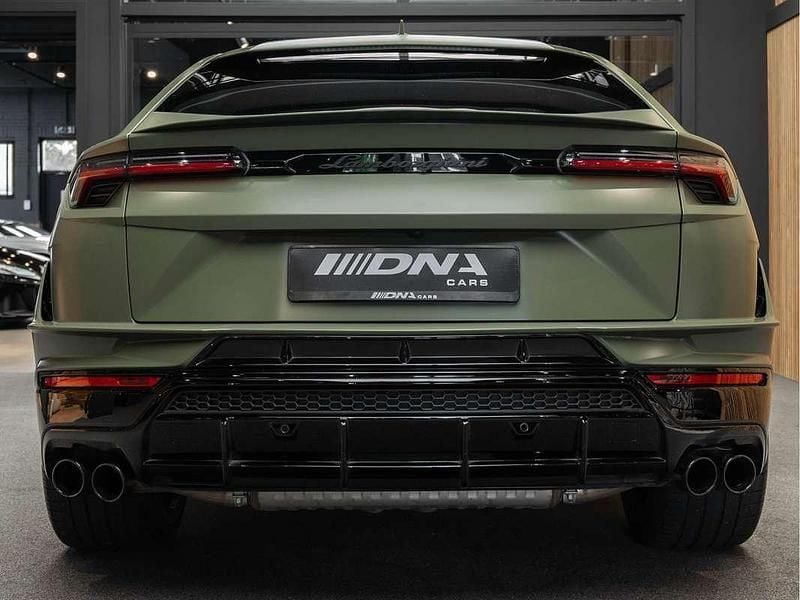Occasion Lamborghini Urus 668 PK (491 kW) 2023 Groen (mat) SUV