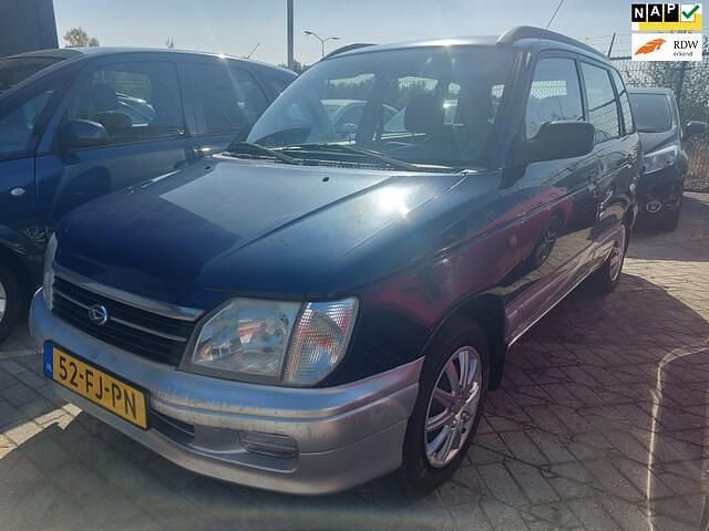 Blauw, metallic lak Gebruikt 2000 Daihatsu Move Hatchback | € 1.399 - Afbeelding 1/4