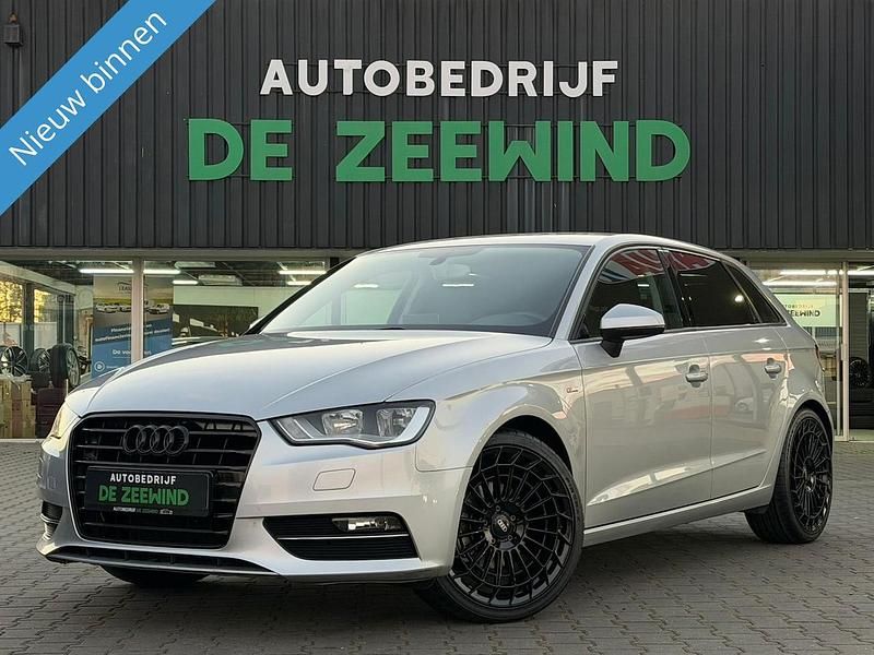 Grijs Occasion 2013 Audi A3 Sportback Ambition Hatchback | € 9.750 (Eerlijke prijs) - Afbeelding 1/3