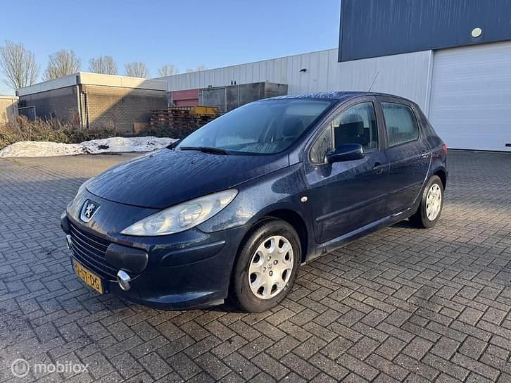 Blauw Occasion 2006 Peugeot 307 Hatchback | € 1.299 (Eerlijke prijs) - Afbeelding 1/4