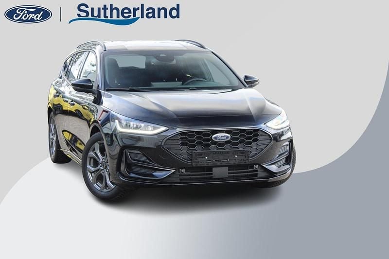 Zwart Gebruikt 2024 Ford Focus ST-Line Stationwagen | € 26.900 (Eerlijke prijs) - Afbeelding 1/4